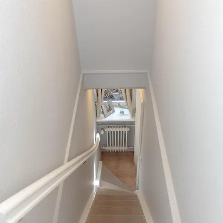 Residenz 아파트 *